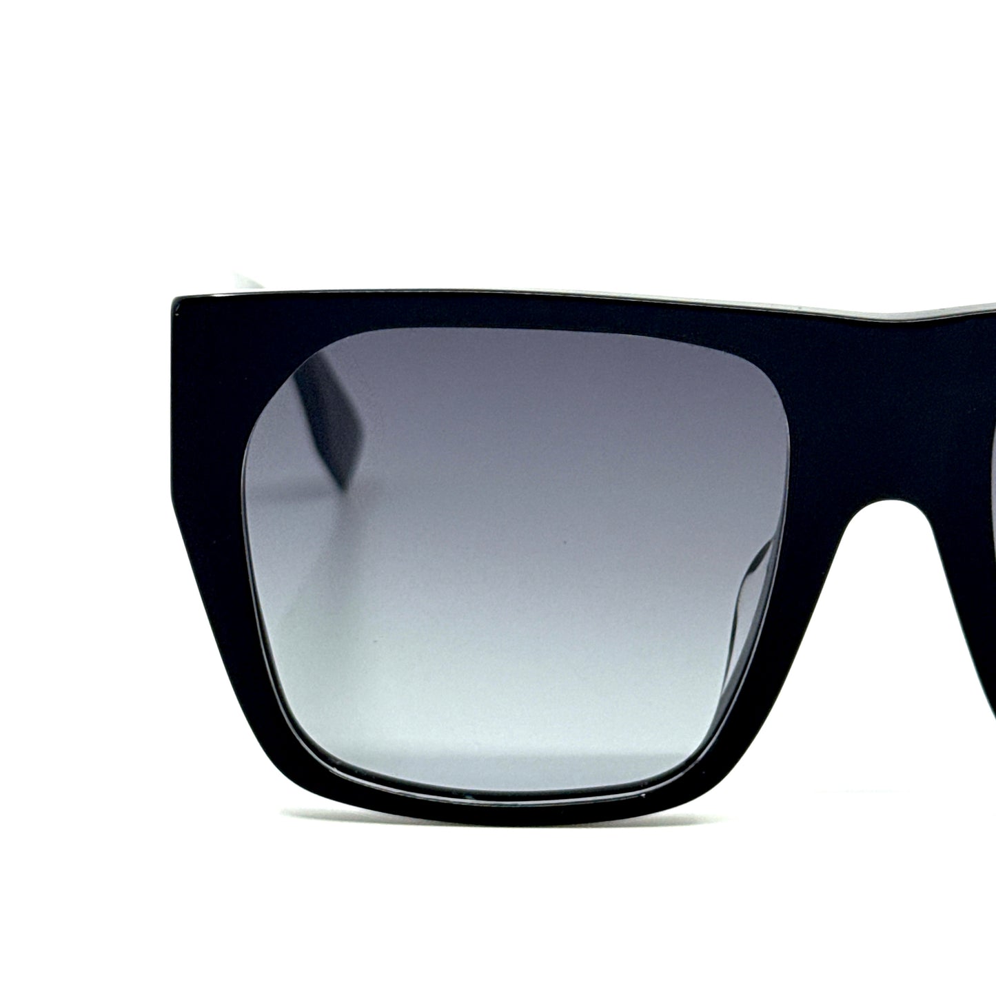 FENDI Sunglasses FE40124F 01B