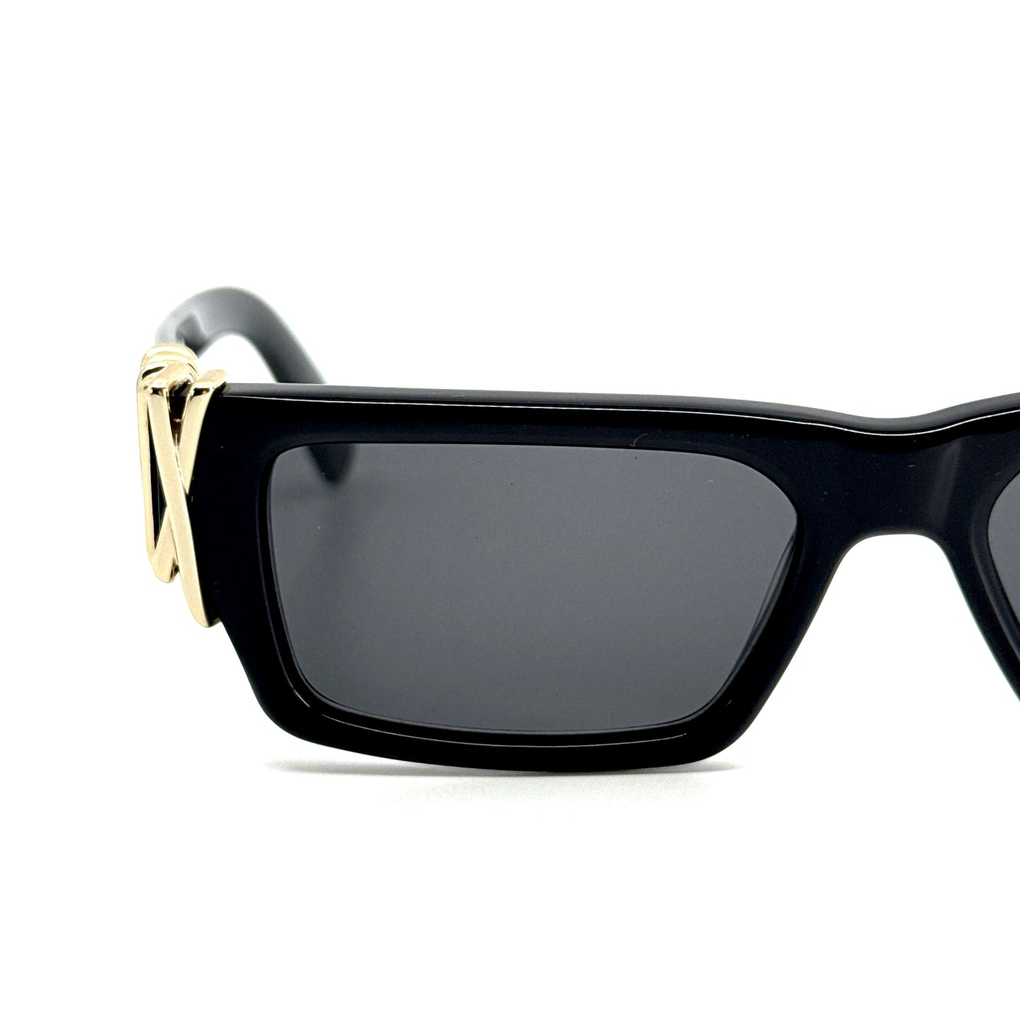LANVIN Sunglasses LNV665S 001