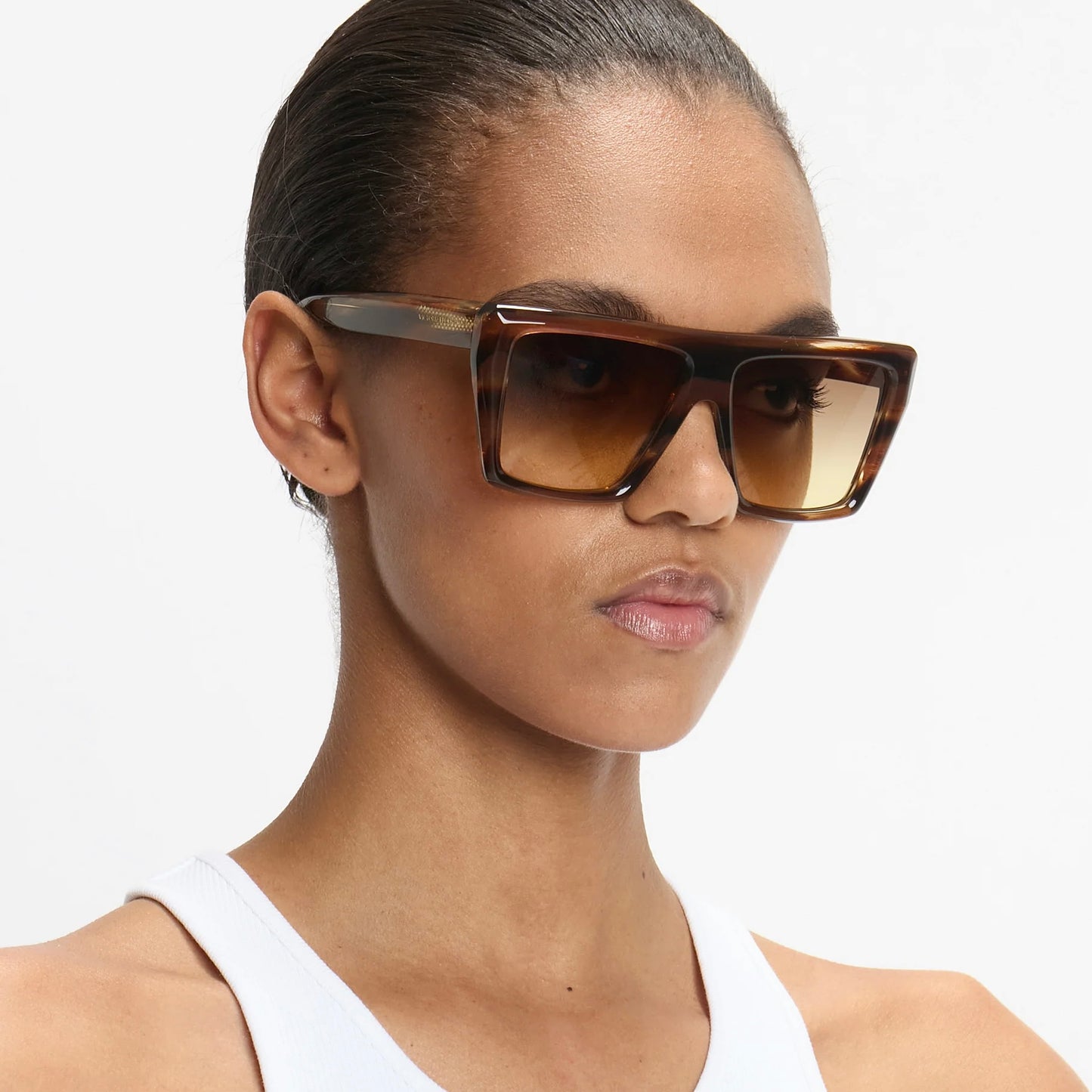 Victoria Beckham Sunglasses VB686S 228