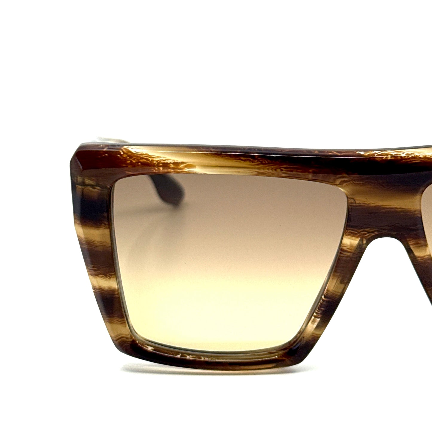 Victoria Beckham Sunglasses VB686S 228