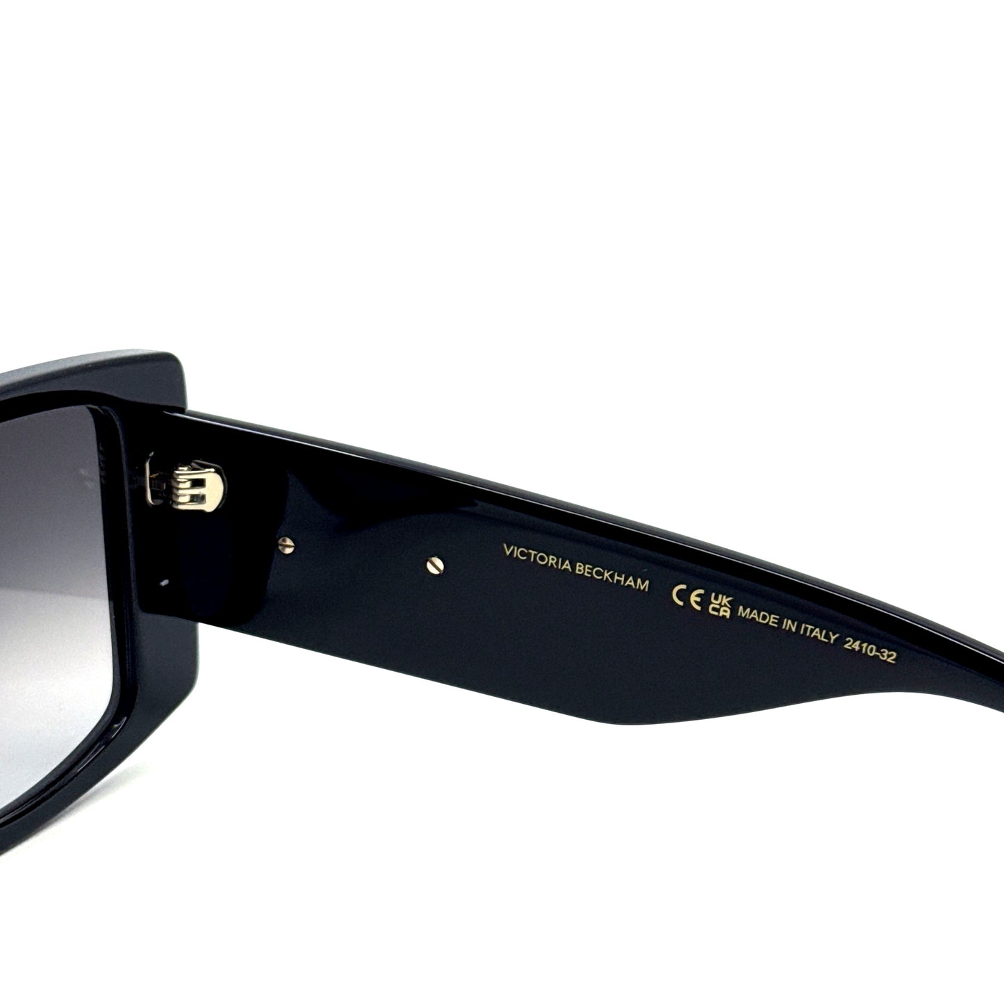 Victoria Beckham Sunglasses VB678S 001