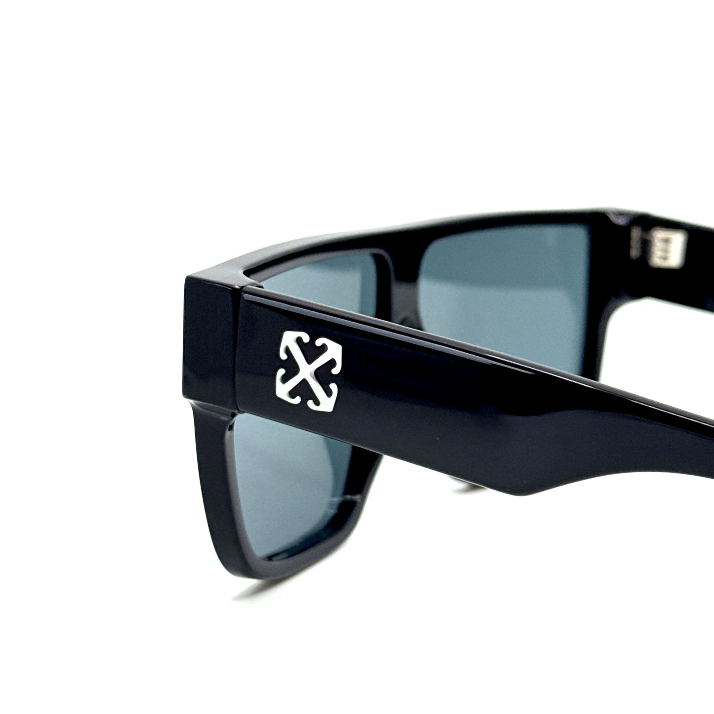 OFF-WHITE Sunglasses Syracuse OERI13J 1045
