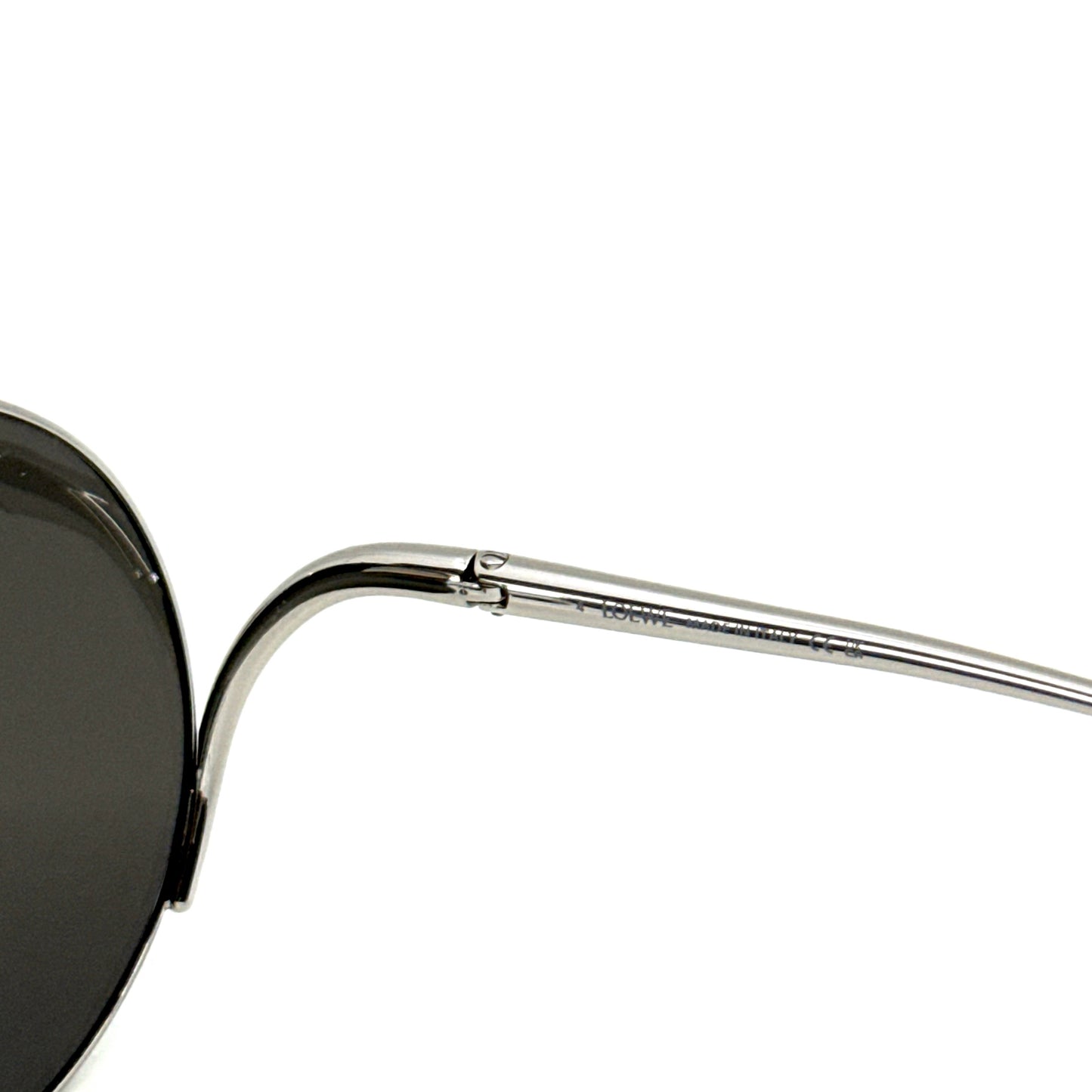LOEWE Sunglasses LW40180U 16C