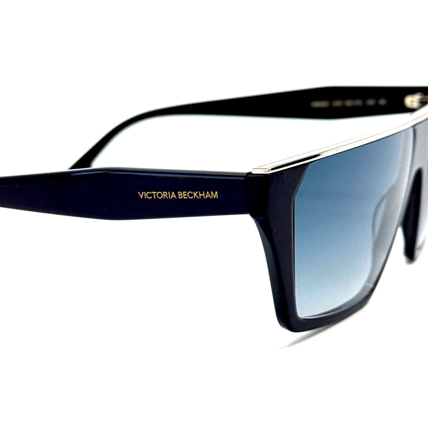 Victoria Beckham Sunglasses VB683S 415