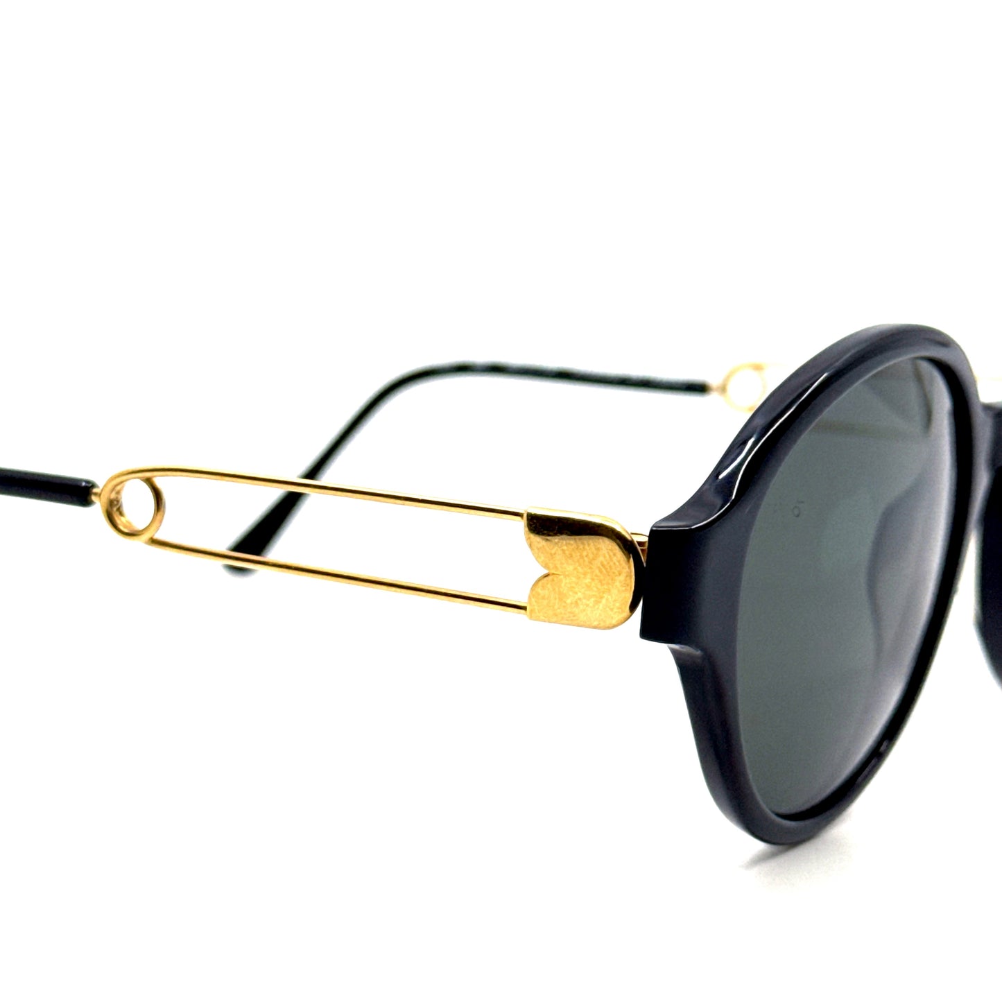 Moschino Vintage Sunglasses M06 95
