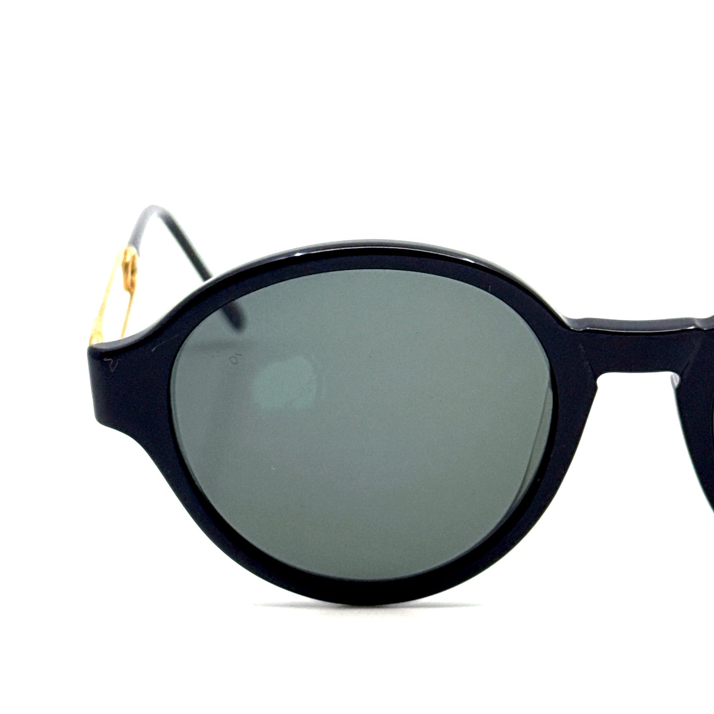 Moschino Vintage Sunglasses M06 95