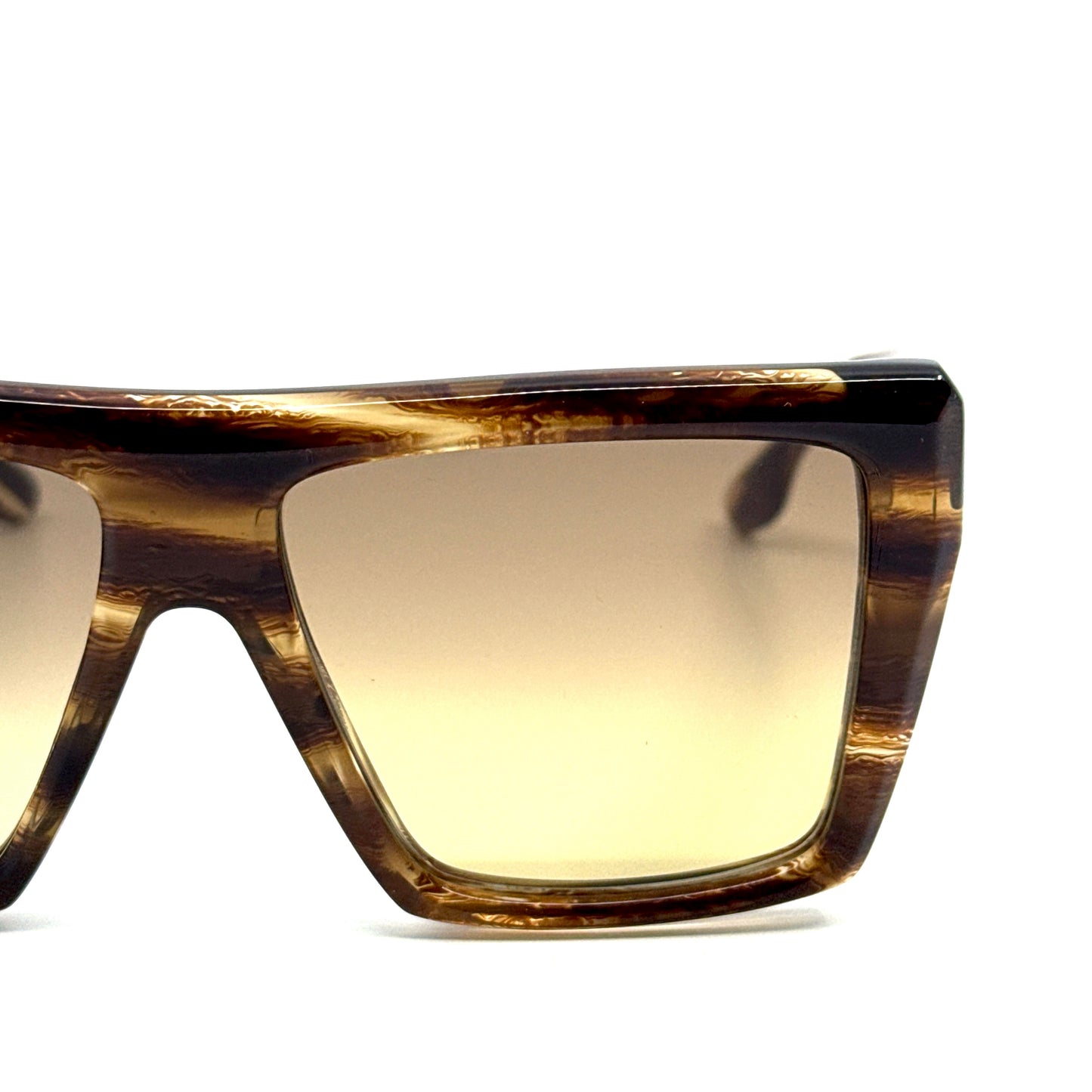 Victoria Beckham Sunglasses VB686S 228