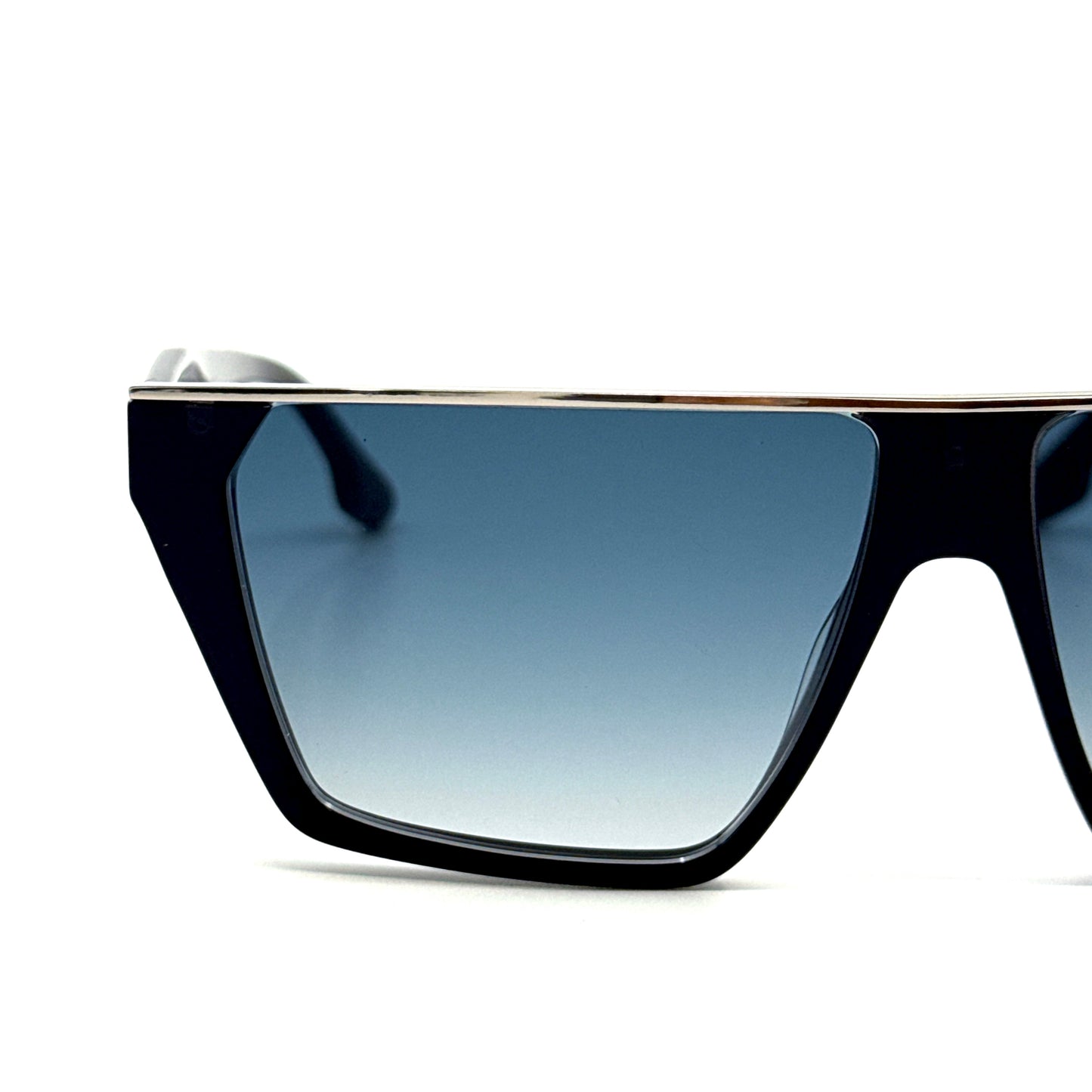 Victoria Beckham Sunglasses VB683S 415