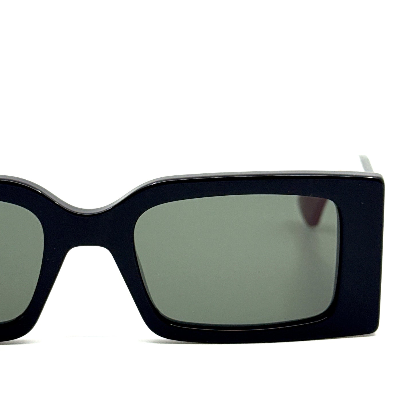 GUCCI Sunglasses GG1860S 001