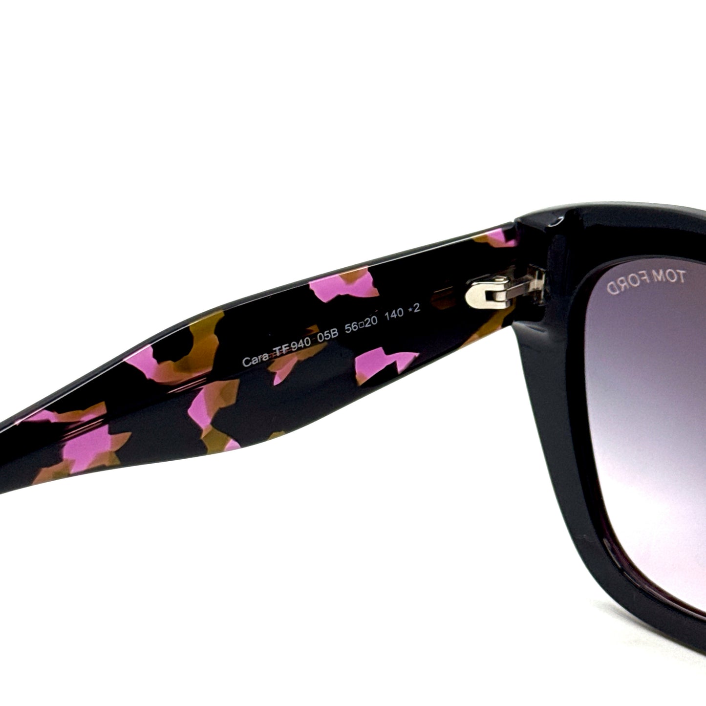 TOM FORD Cara Sunglasses TF940 05B