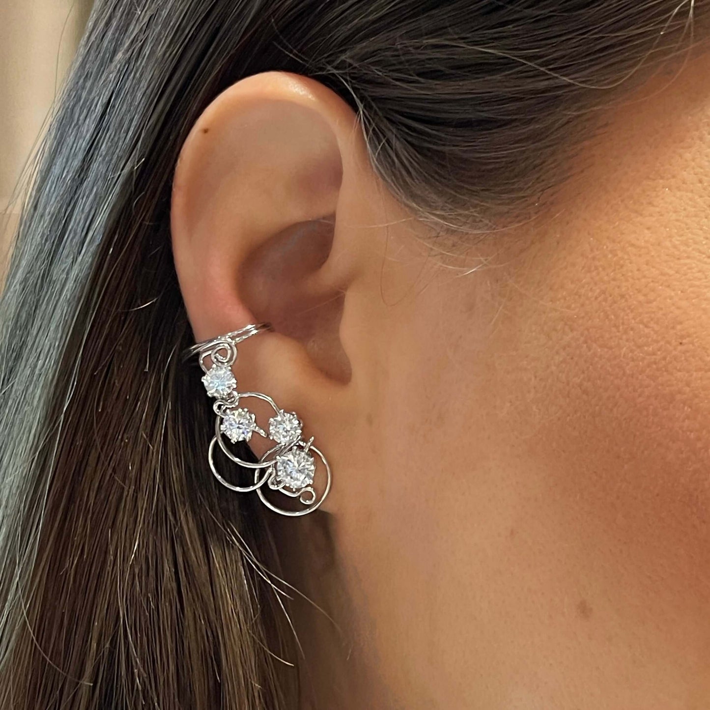 Curved non pierced ear cuffs with Emeralds - Sterling silver 925