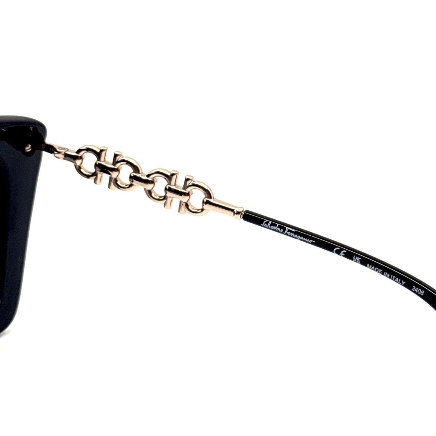 SALVATORE FERRAGAMO Sunglasses SF1041S 001