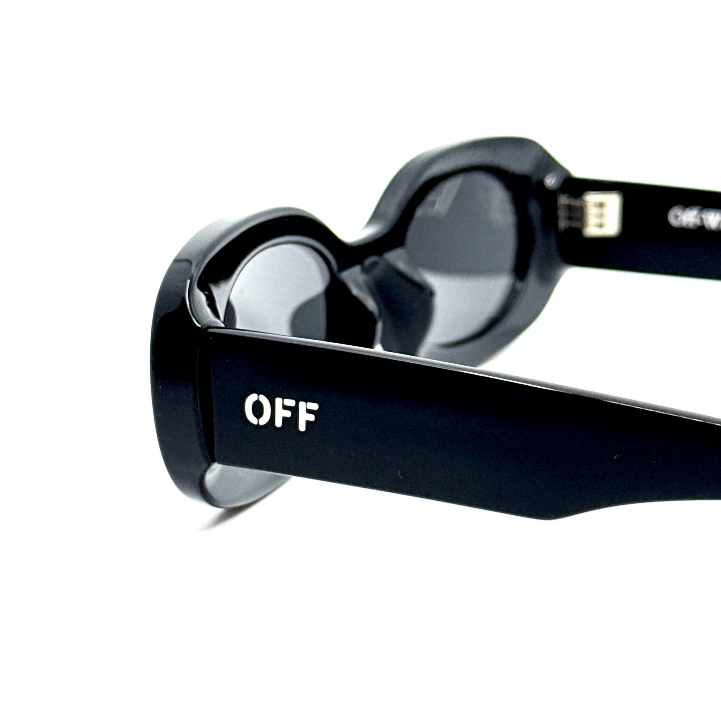 OFF-WHITE Sunglasses Amalfi OERI087 1007