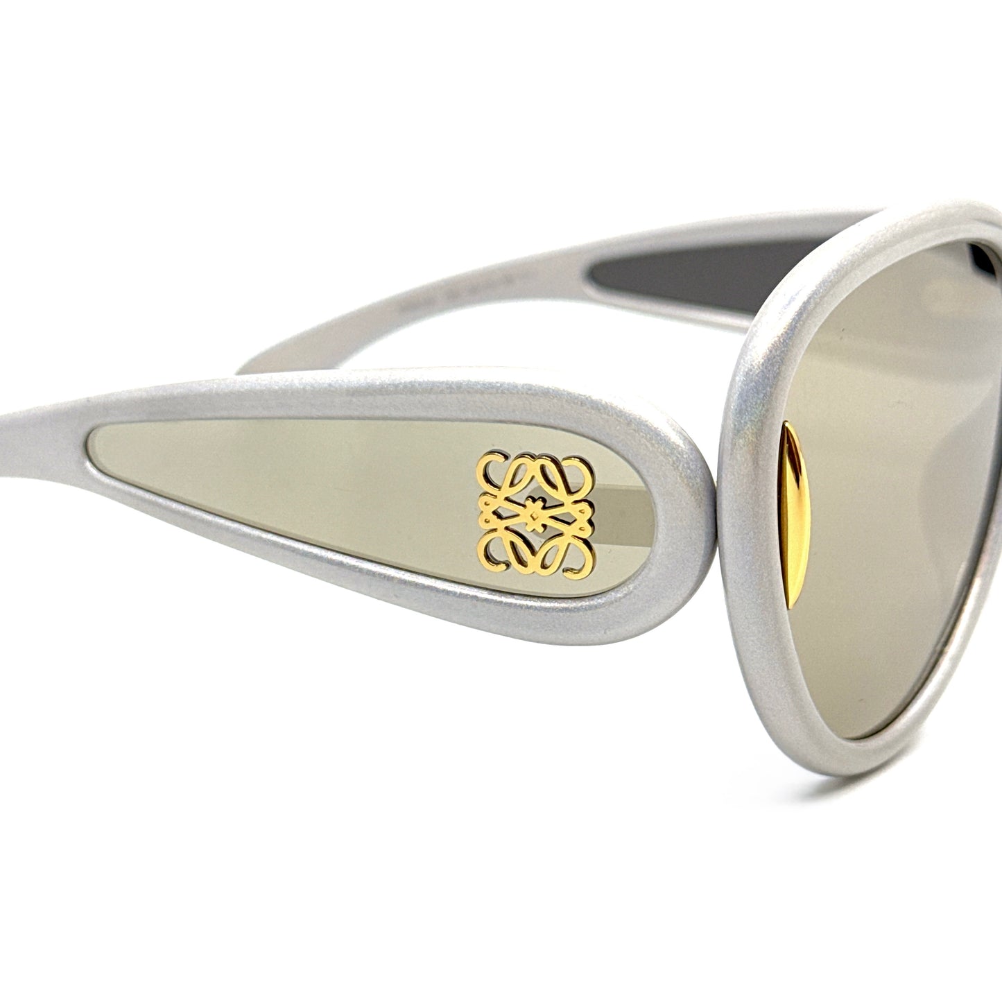 LOEWE Sunglasses LW40132I 24C