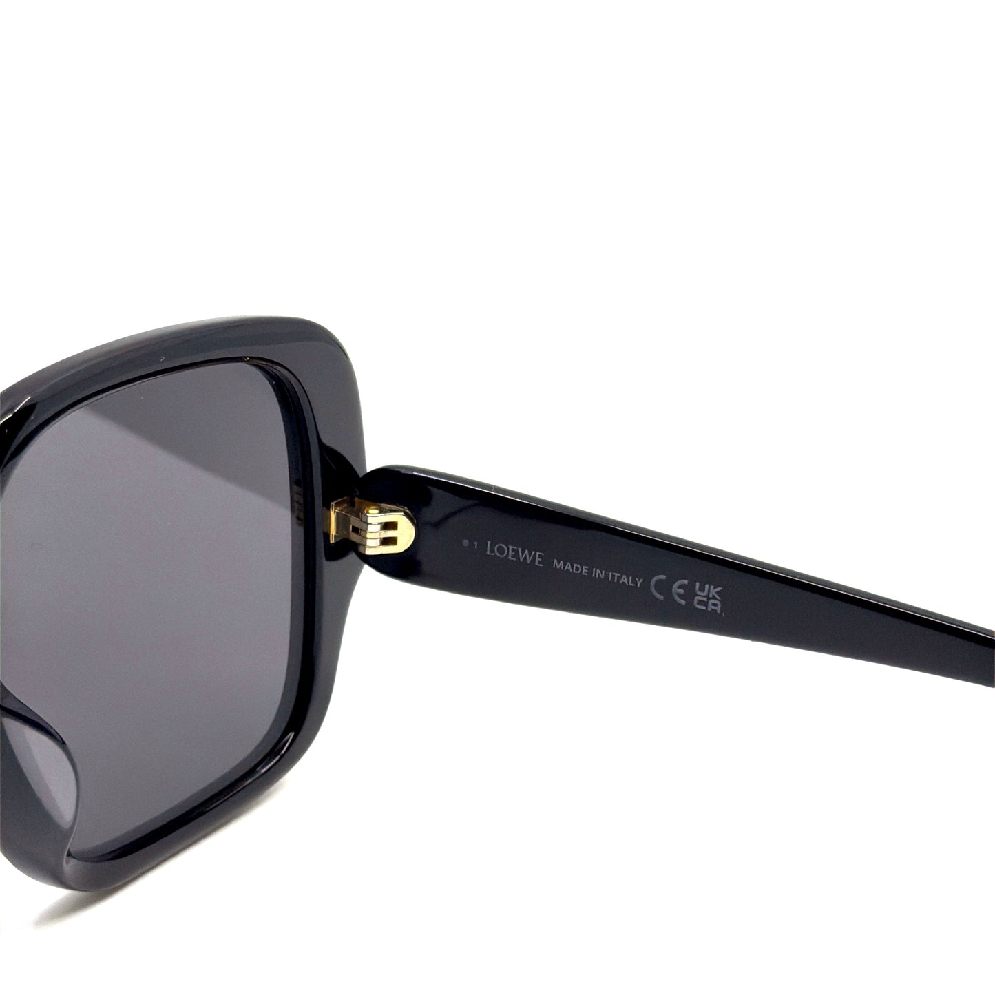 LOEWE Sunglasses LW40134U 01A