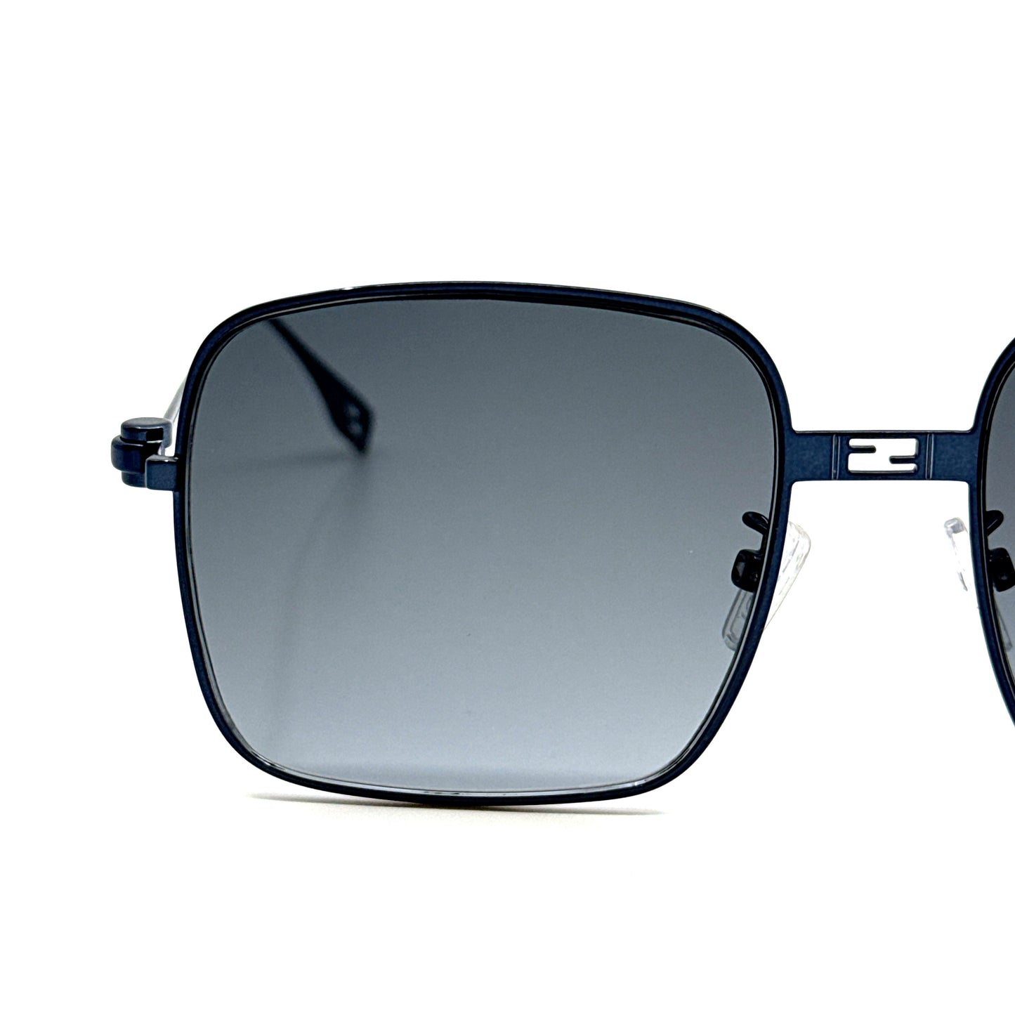 FENDI Sunglasses FE40123U 90P