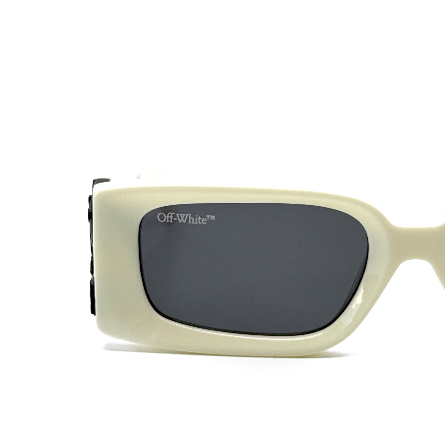 OFF-WHITE Sunglasses Roma OERI098 0107