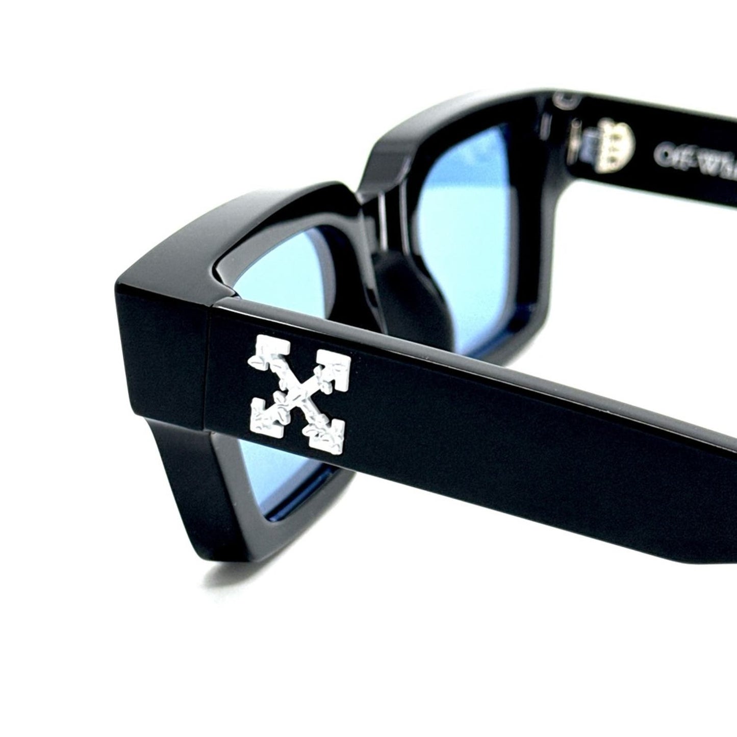 OFF-WHITE Sunglasses OERI008 1045