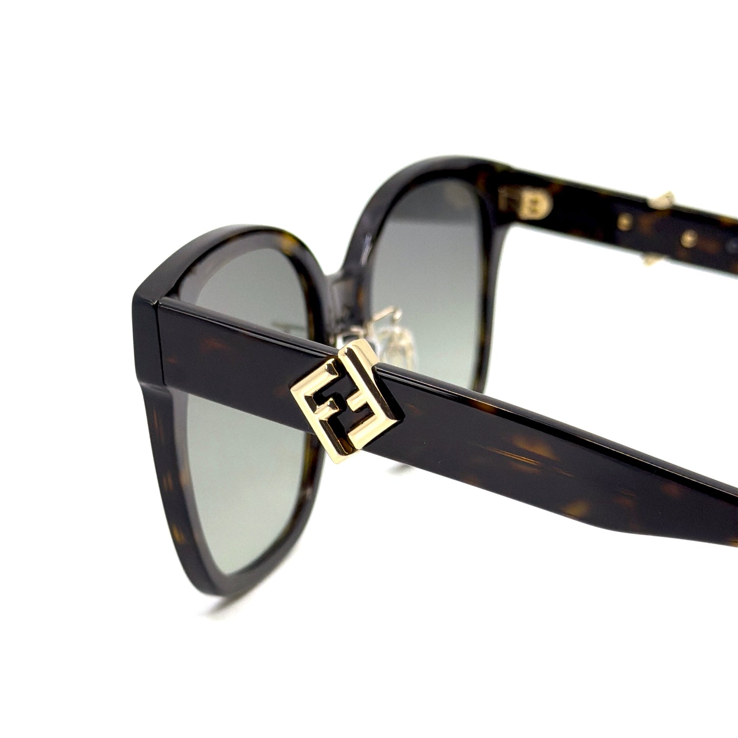 FENDI Sunglasses FE40186F 52P