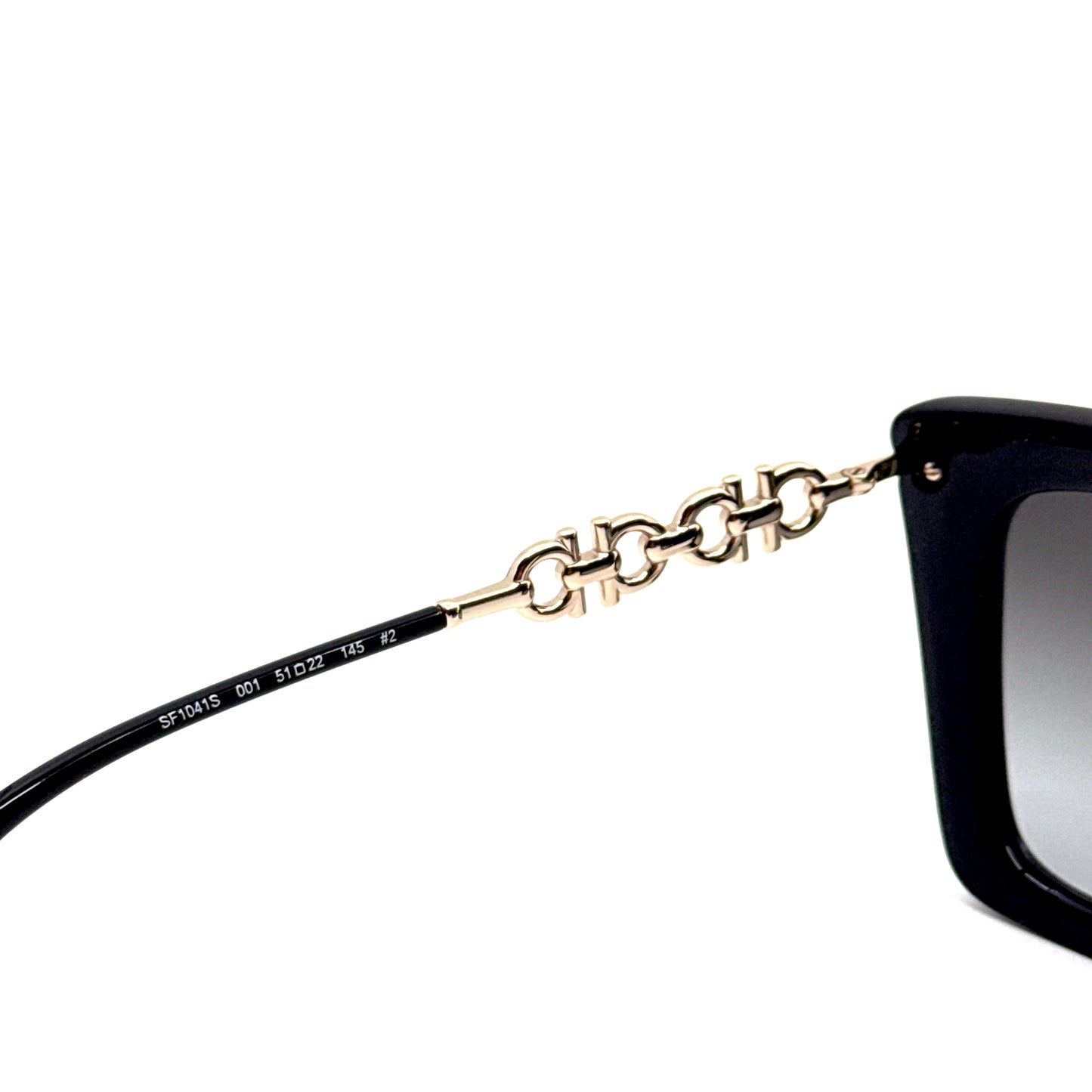 SALVATORE FERRAGAMO Sunglasses SF1041S 001