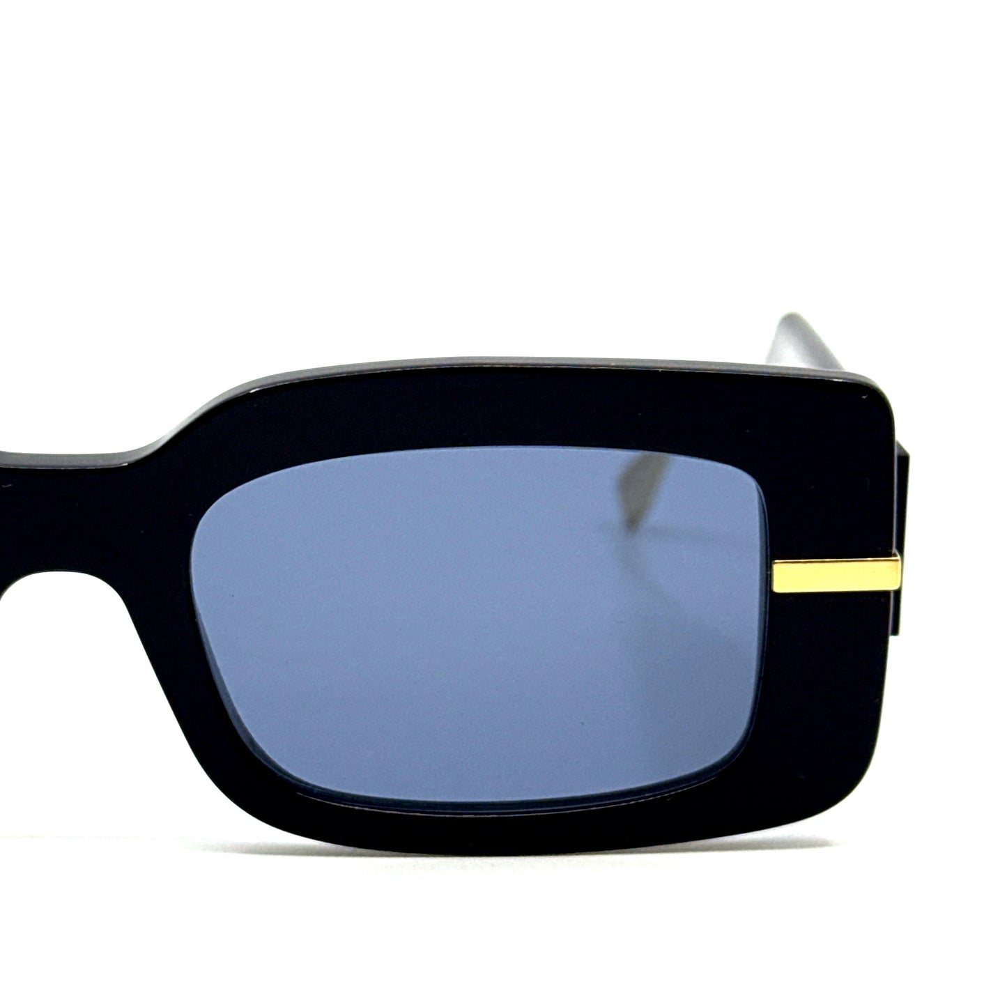 FENDI Sunglasses FE40133I 01V