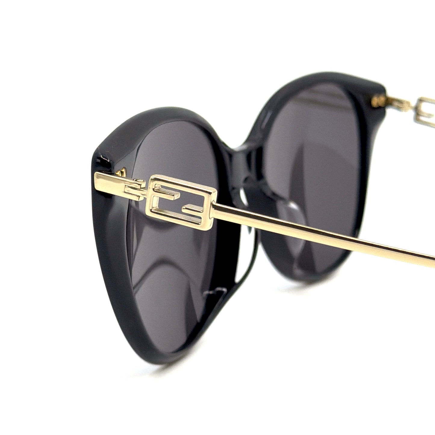 FENDI Sunglasses FE40047F 01A
