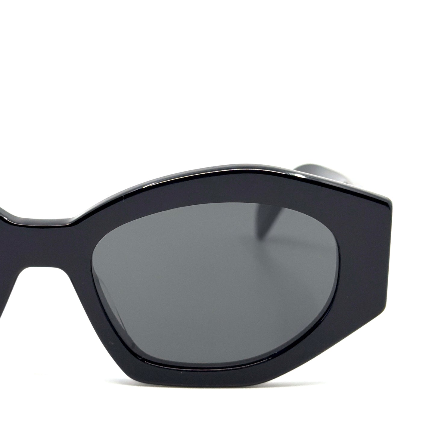 CELINE Sunglasses CL40238U 01A