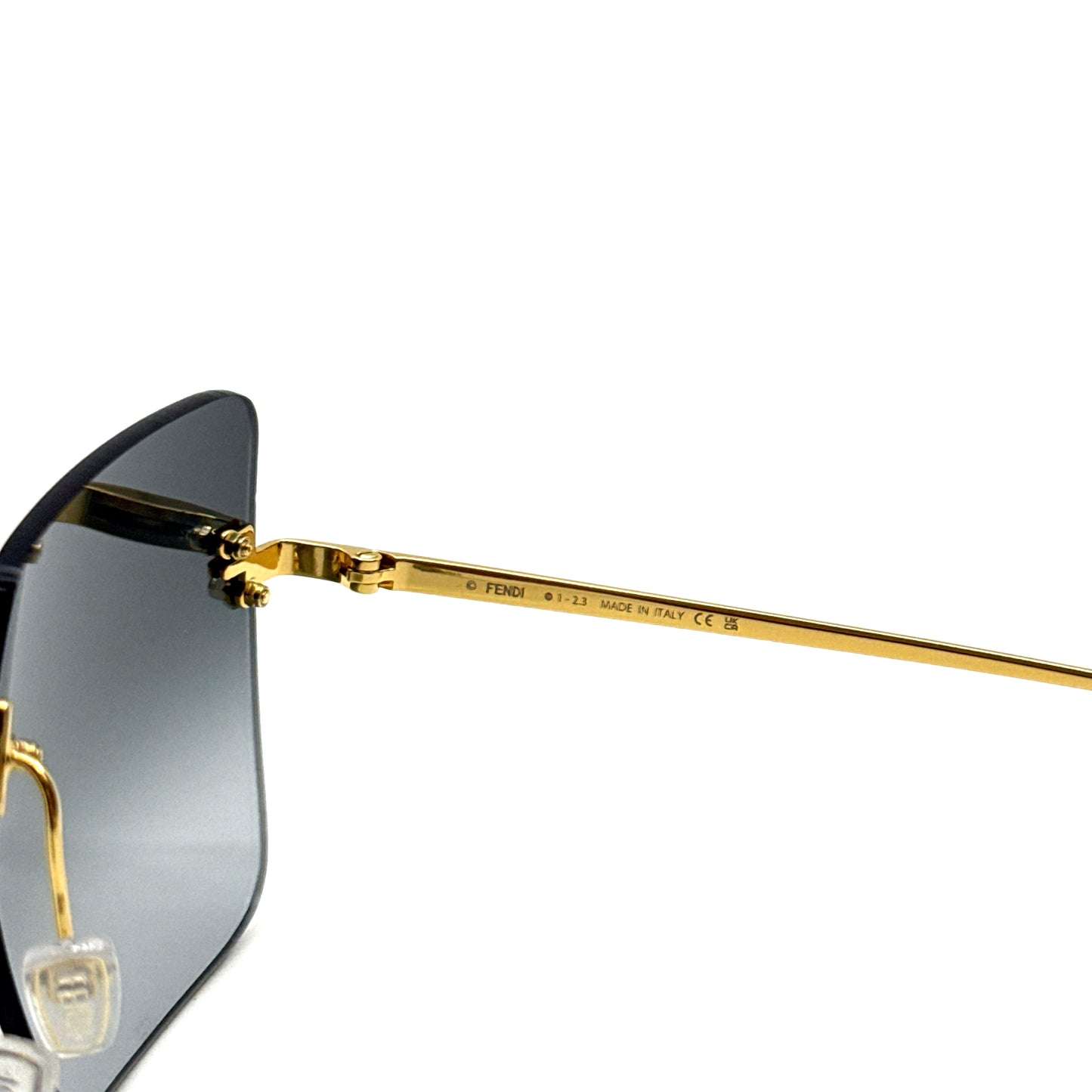 FENDI Sunglasses FE4082US 30B