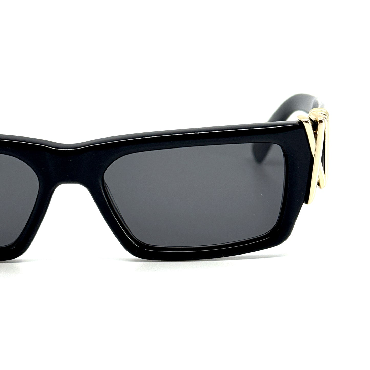 LANVIN Sunglasses LNV665S 001