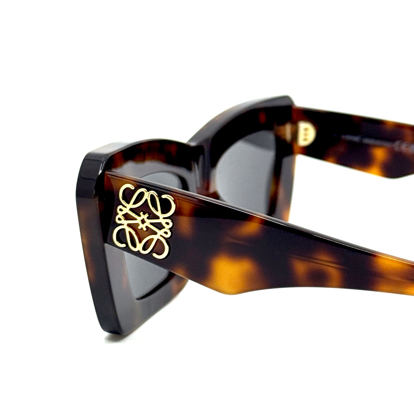 LOEWE Sunglasses LW40145F 52A