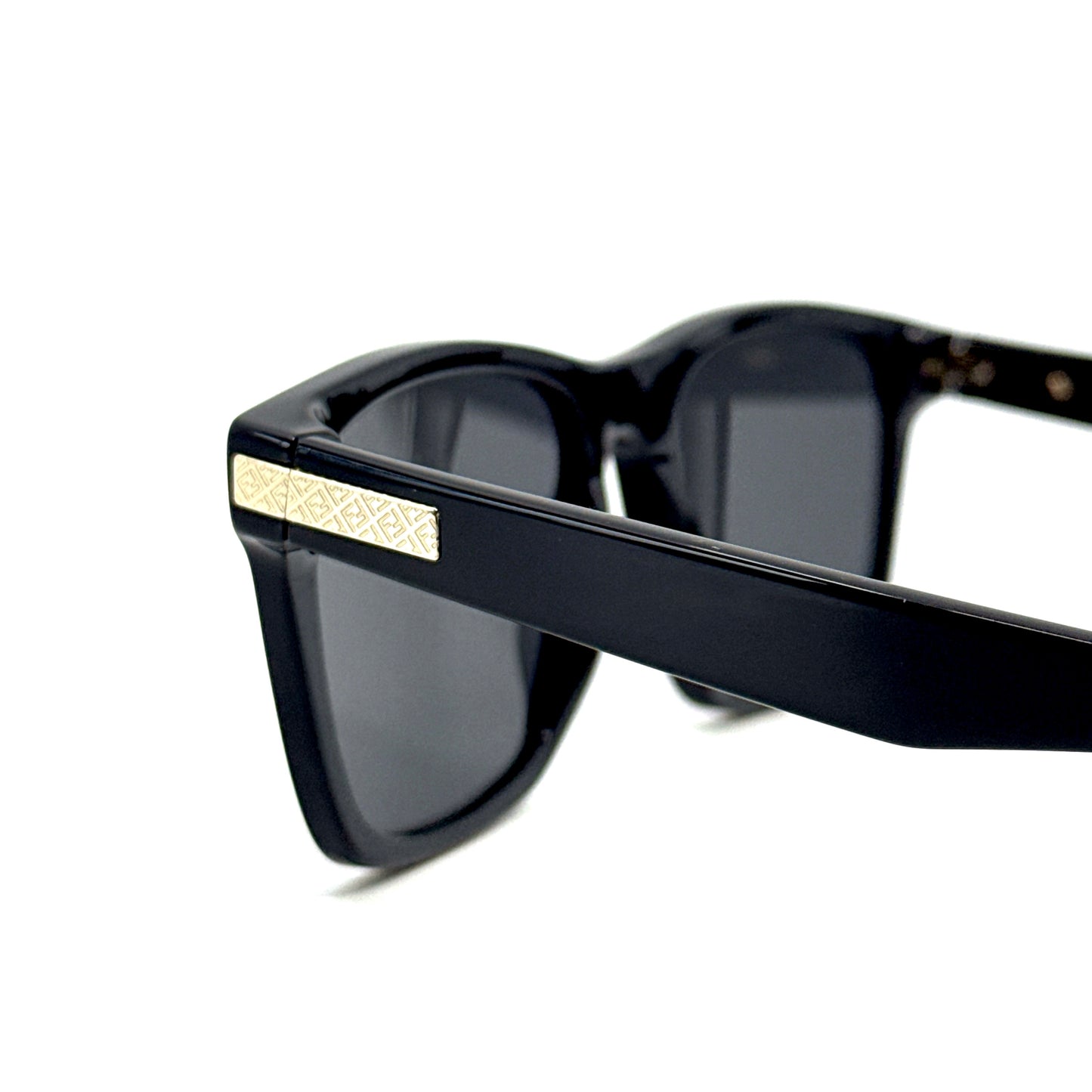 FENDI Sunglasses FE40093I 01A