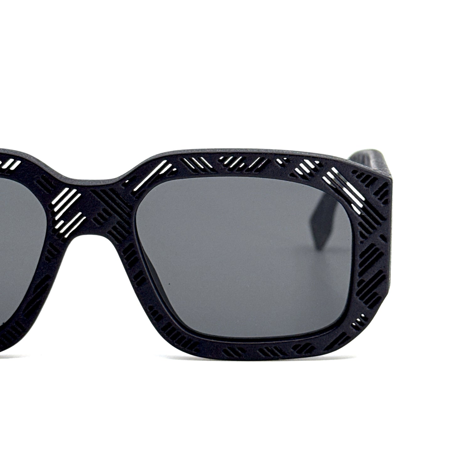 FENDI Sunglasses FE40113I 02A