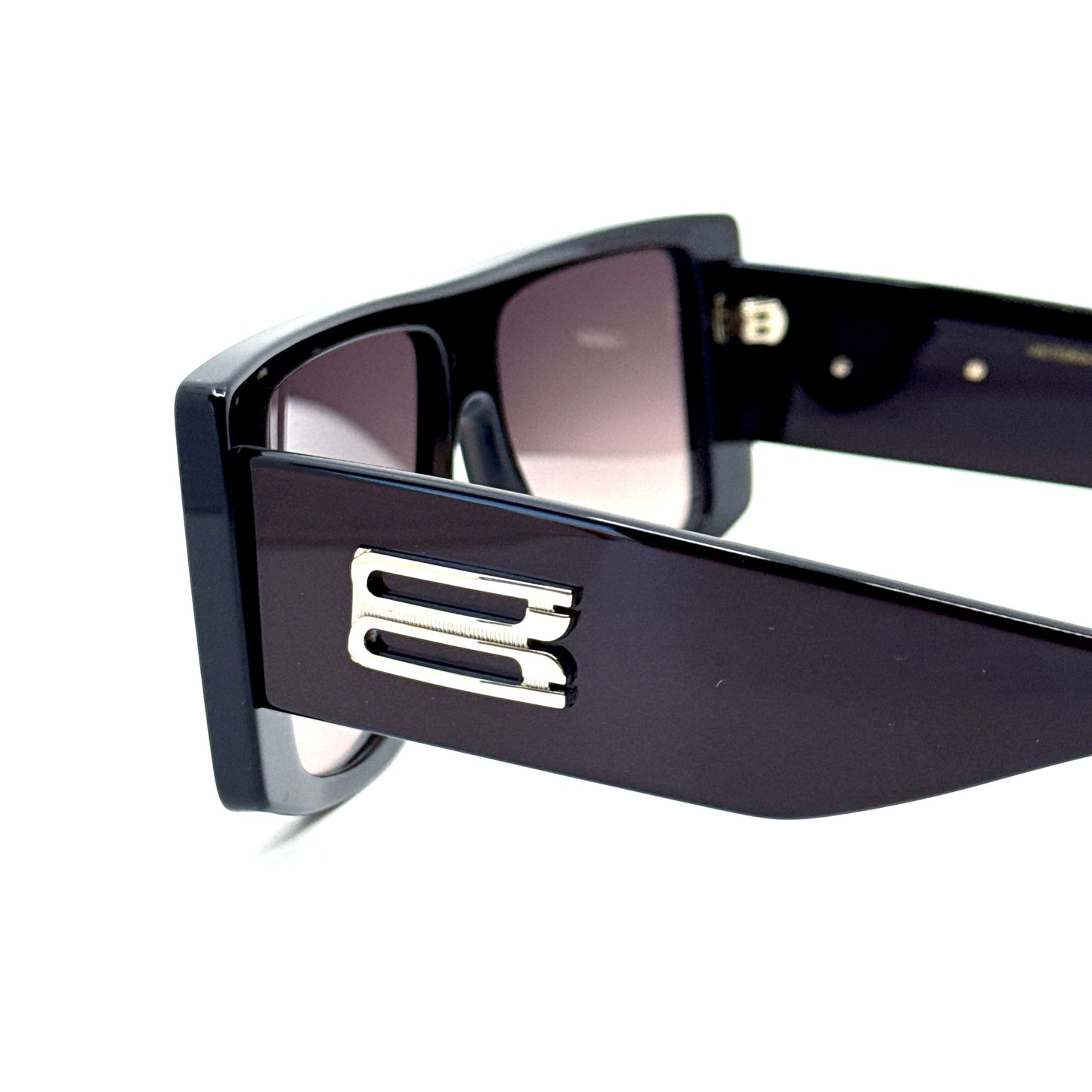 Victoria Beckham Sunglasses VB678S 605