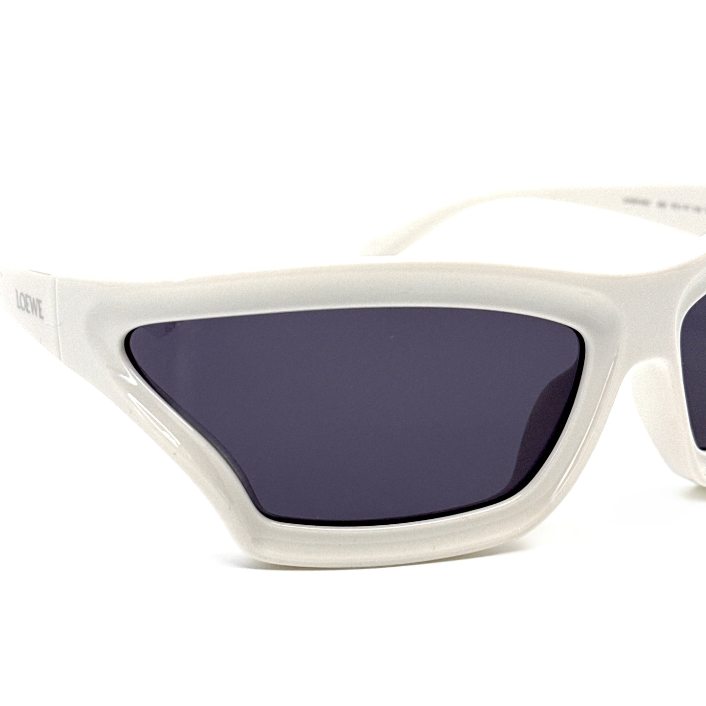LOEWE Sunglasses LW40143U 25A