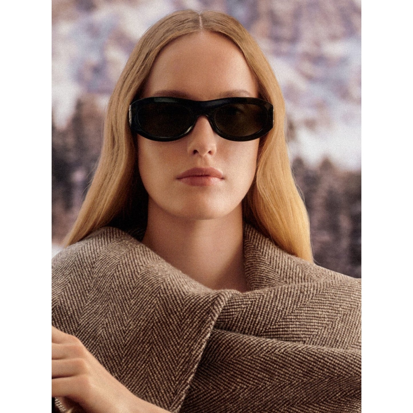 New Salvatore Ferragamo SF2082SE 001 Women's Black Sunglasses Authentic