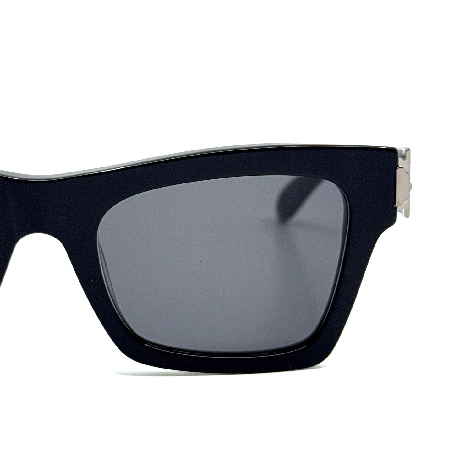 SALVATORE FERRAGAMO Sunglasses SF2013S 001