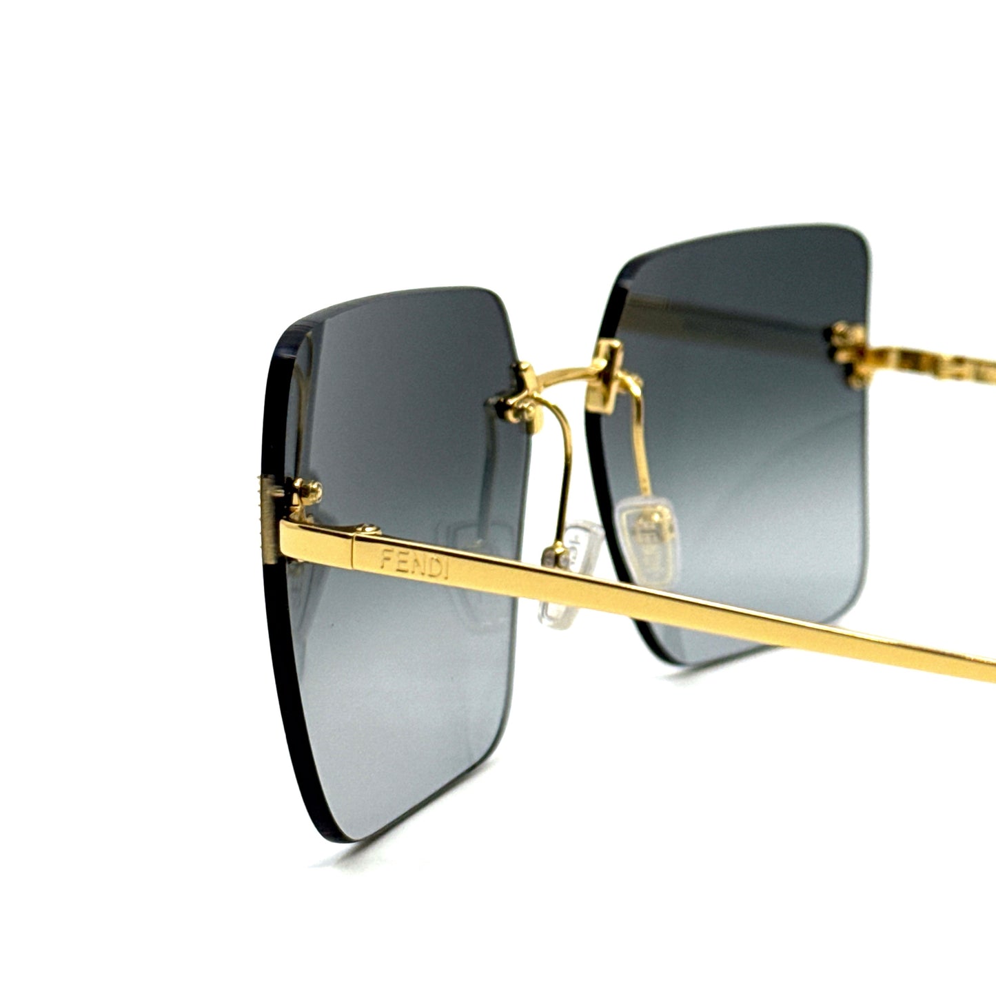 FENDI Sunglasses FE4082US 30B