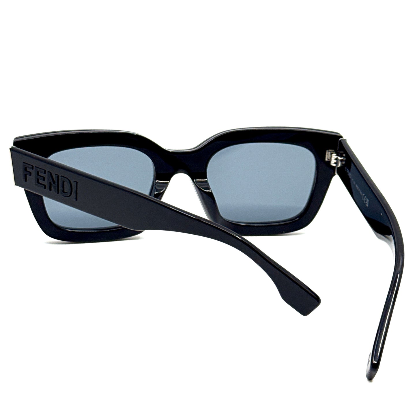 FENDI Sunglasses FE40119F 01V