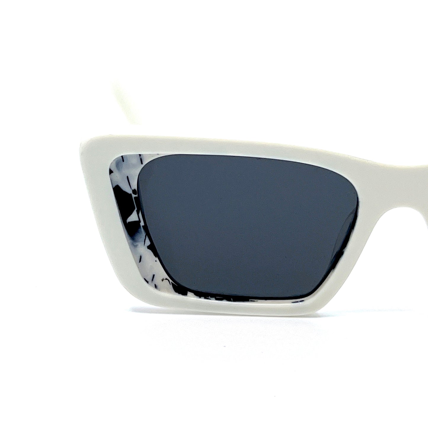 PRADA Sunglasses SPR08Y-F 02V-5S0