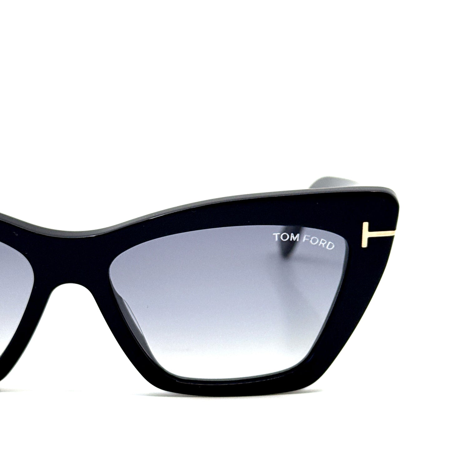 TOM FORD Wyatt Sunglasses TF871 01B