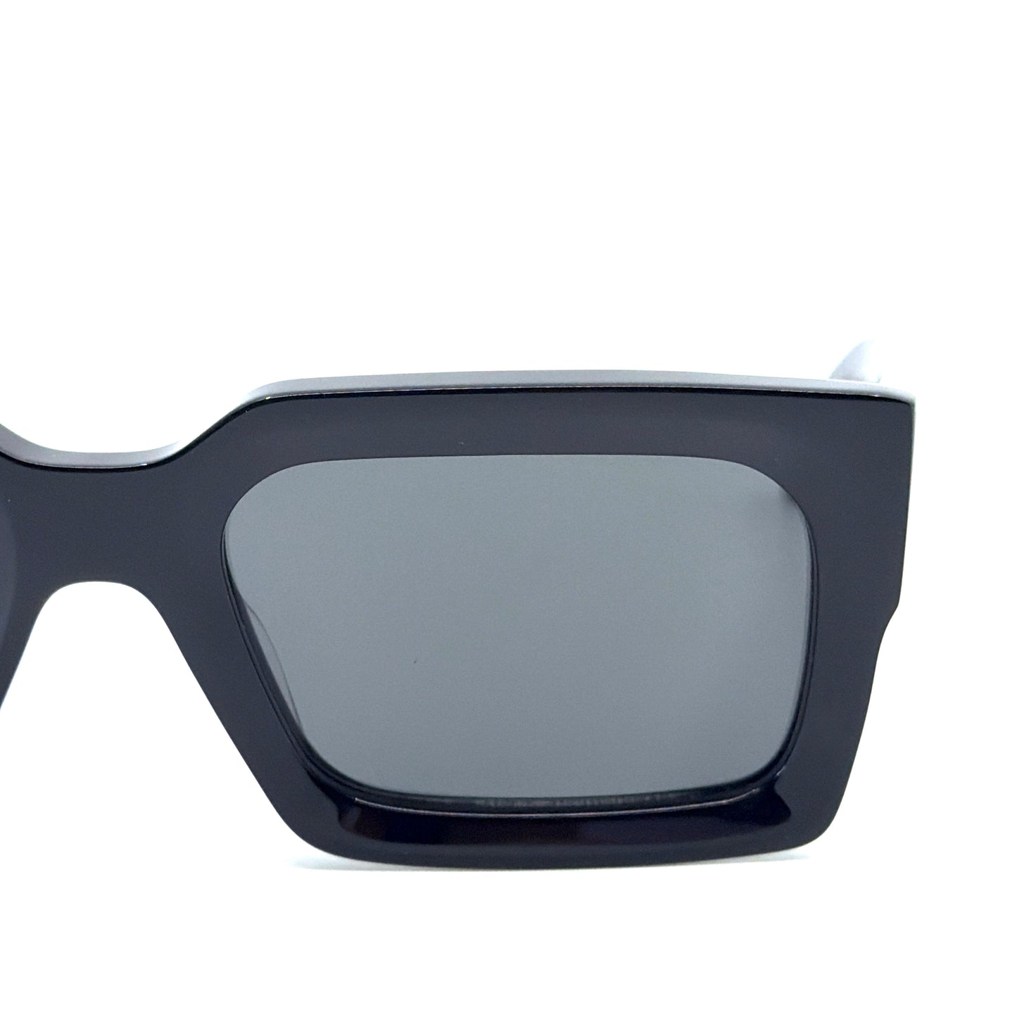 CELINE Sunglasses CL40280U 01A