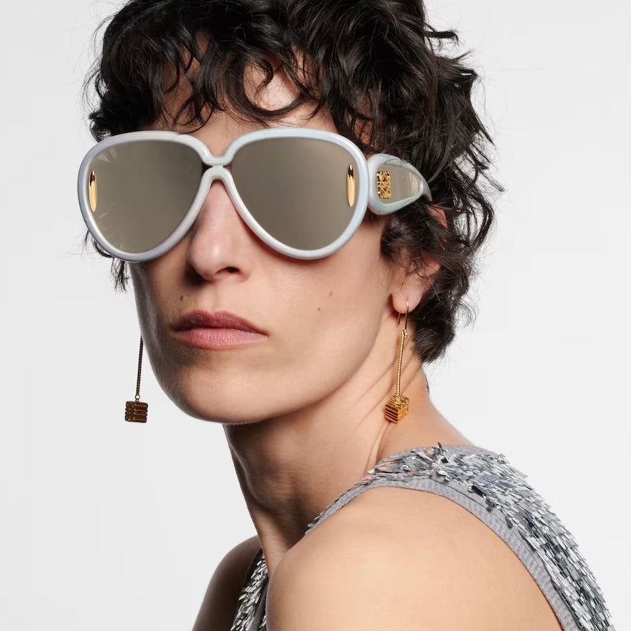 LOEWE Sunglasses LW40132I 24C