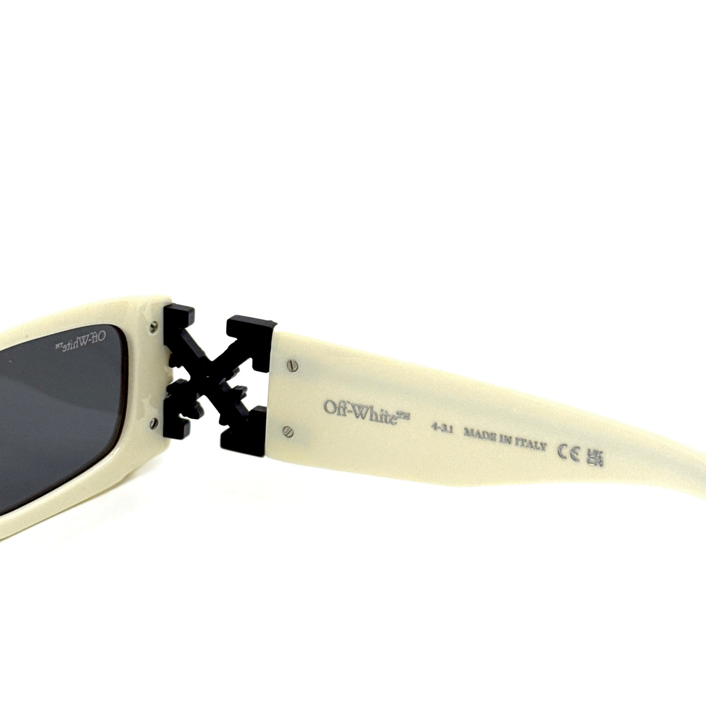 OFF-WHITE Sunglasses Roma OERI098 0107