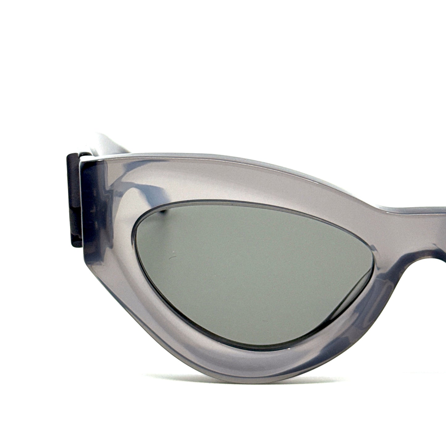 FENDI Sunglasses FE40146I 20A