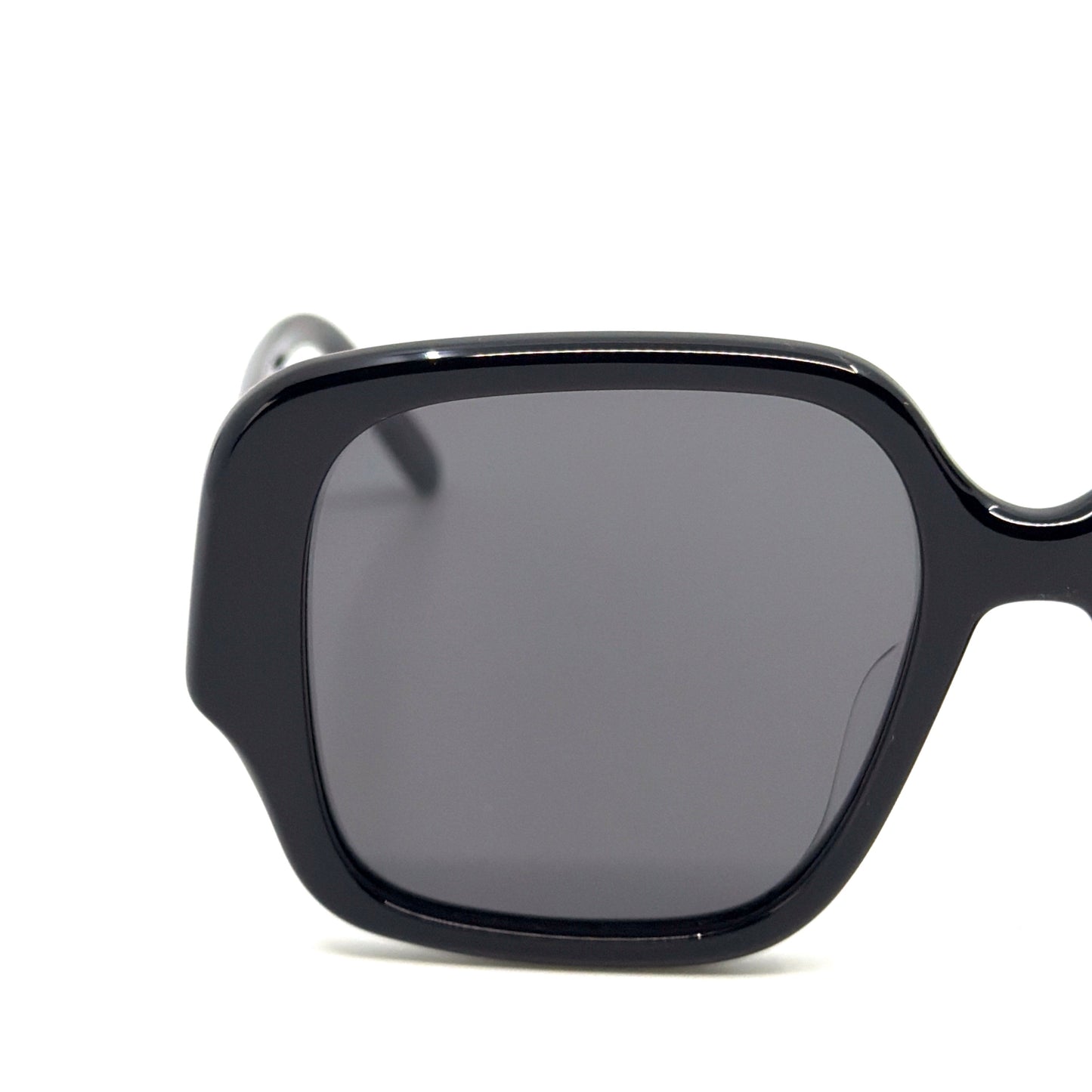 LOEWE Sunglasses LW40134U 01A