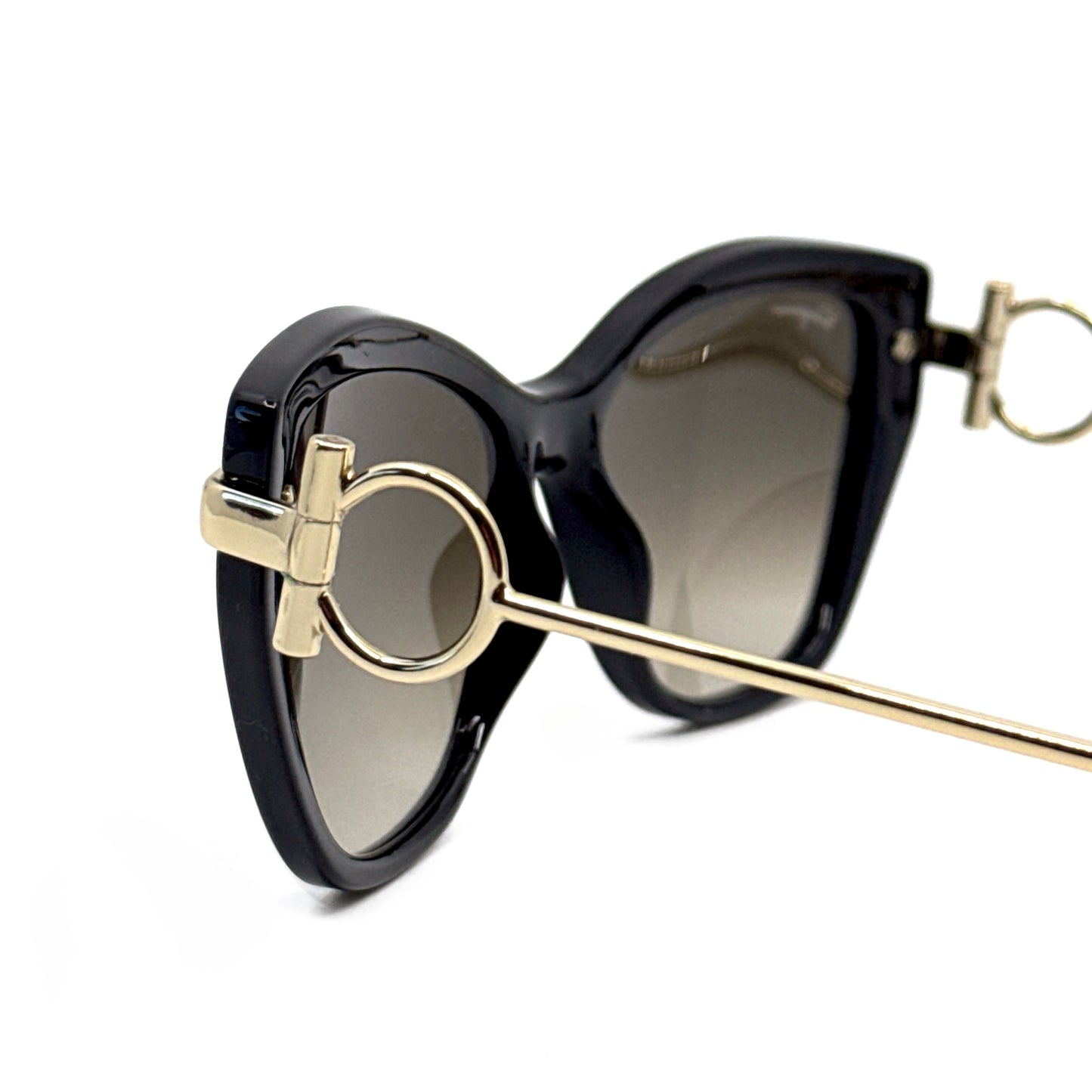 SALVATORE FERRAGAMO Sunglasses SF928S 001