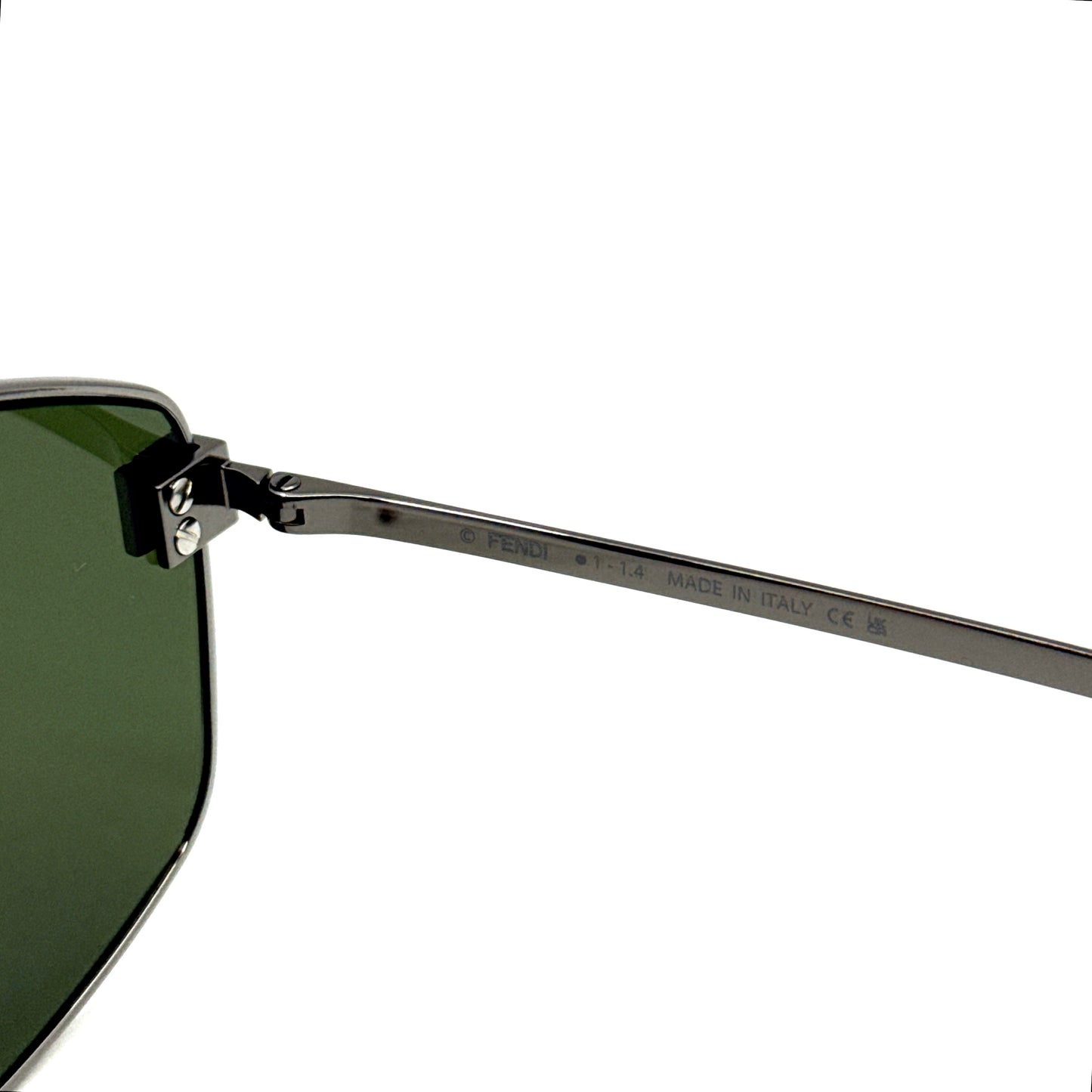 FENDI Sunglasses FE40129U 14N