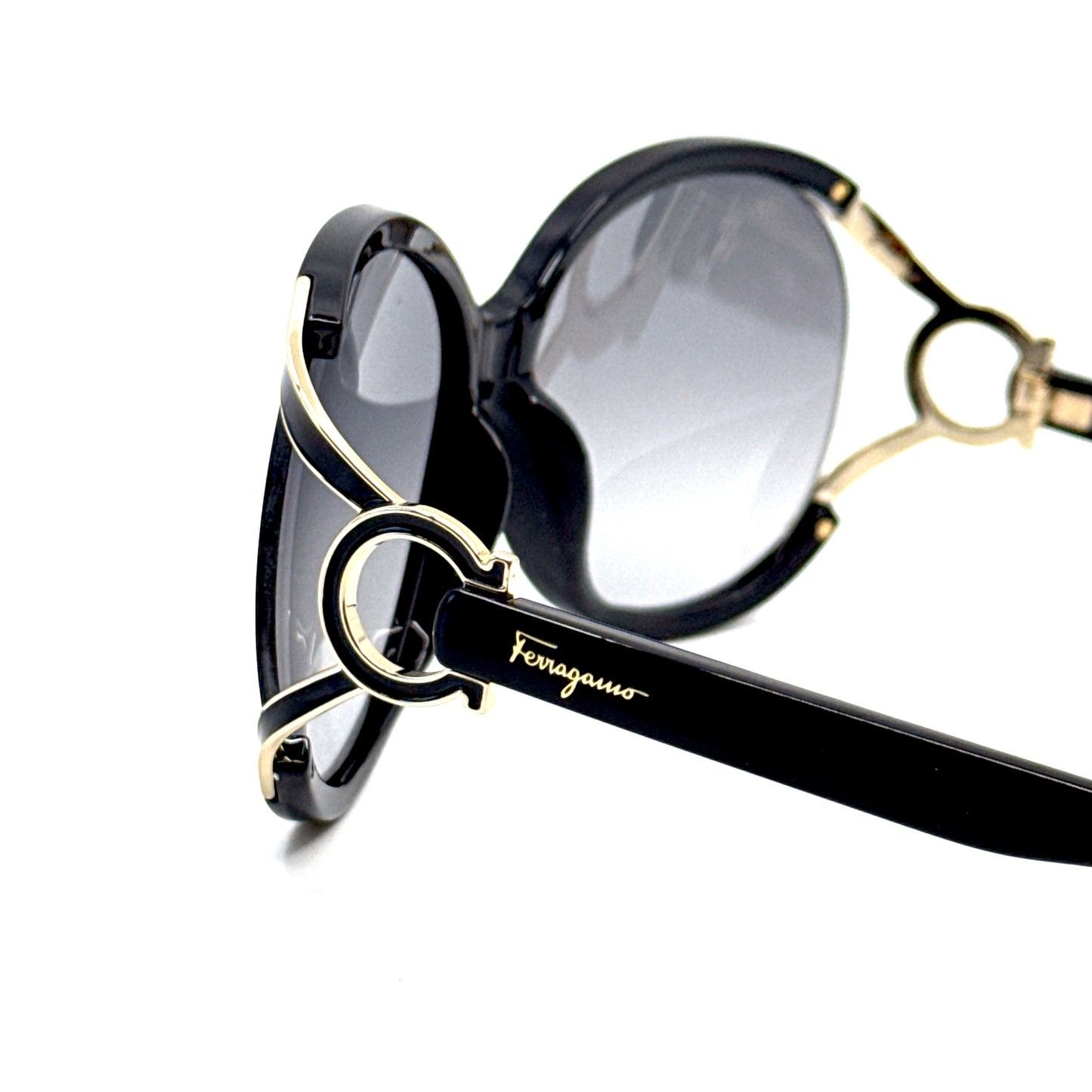 SALVATORE FERRAGAMO Sunglasses SF600S 001