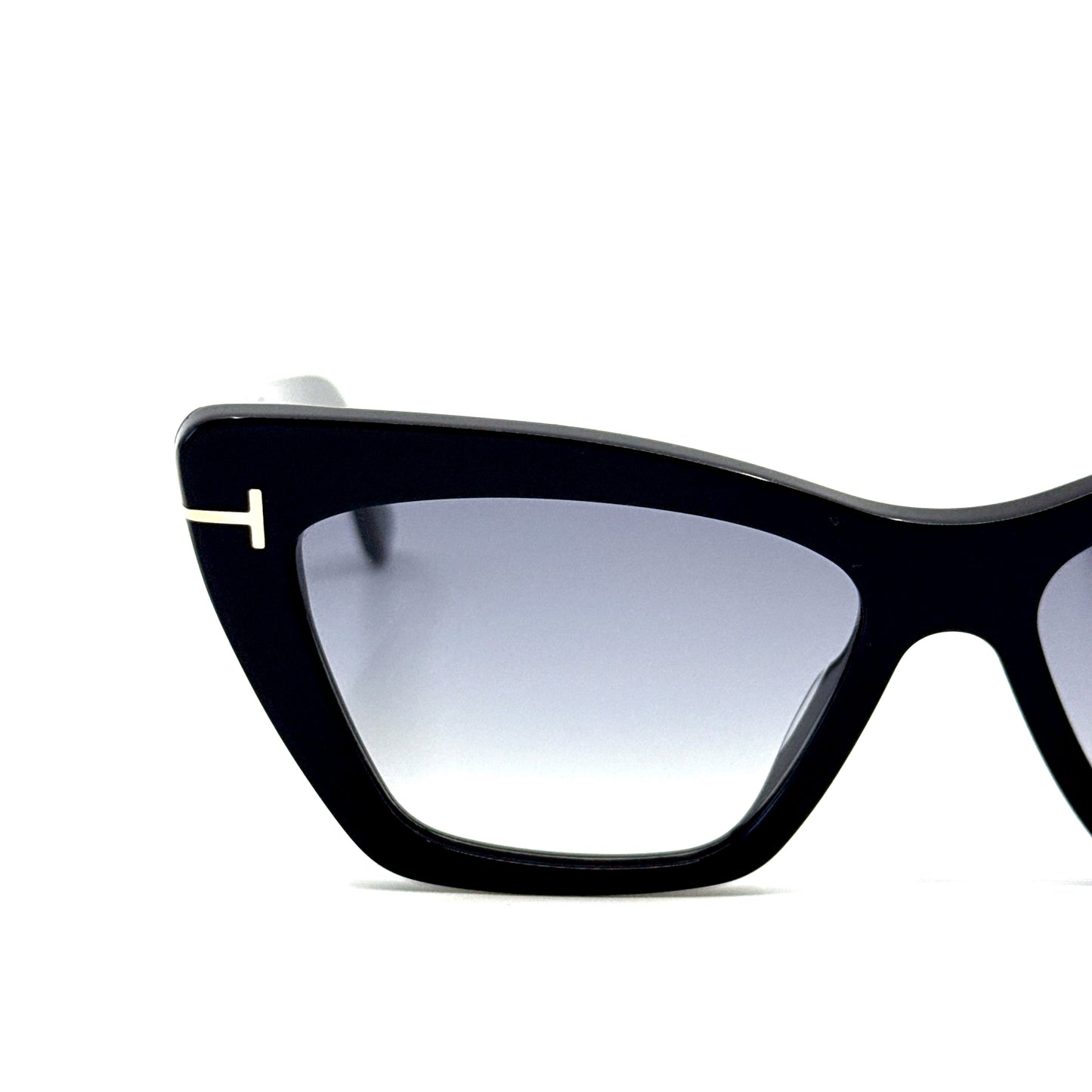 TOM FORD Wyatt Sunglasses TF871 01B