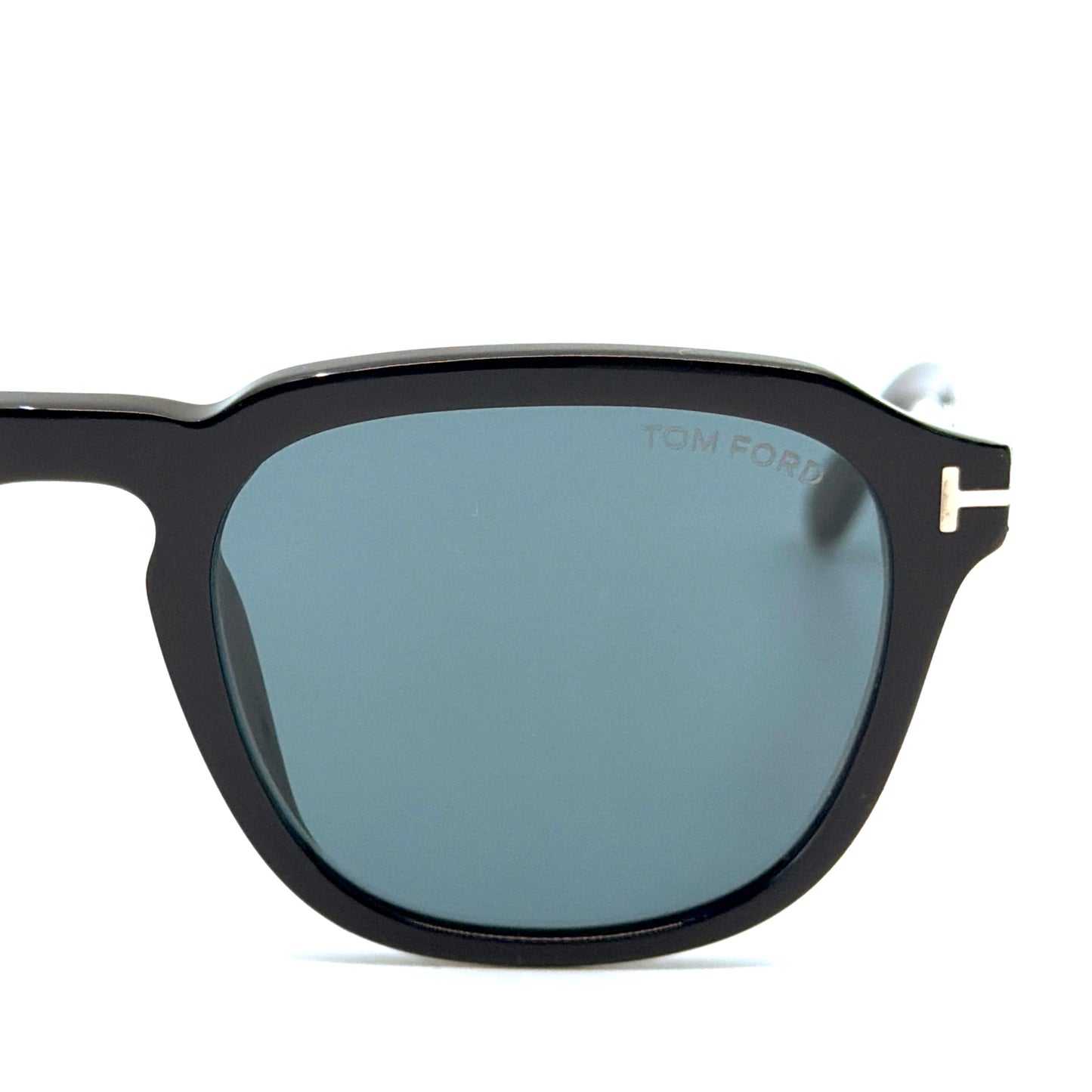 TOM FORD Avery Sunglasses TF931 01V